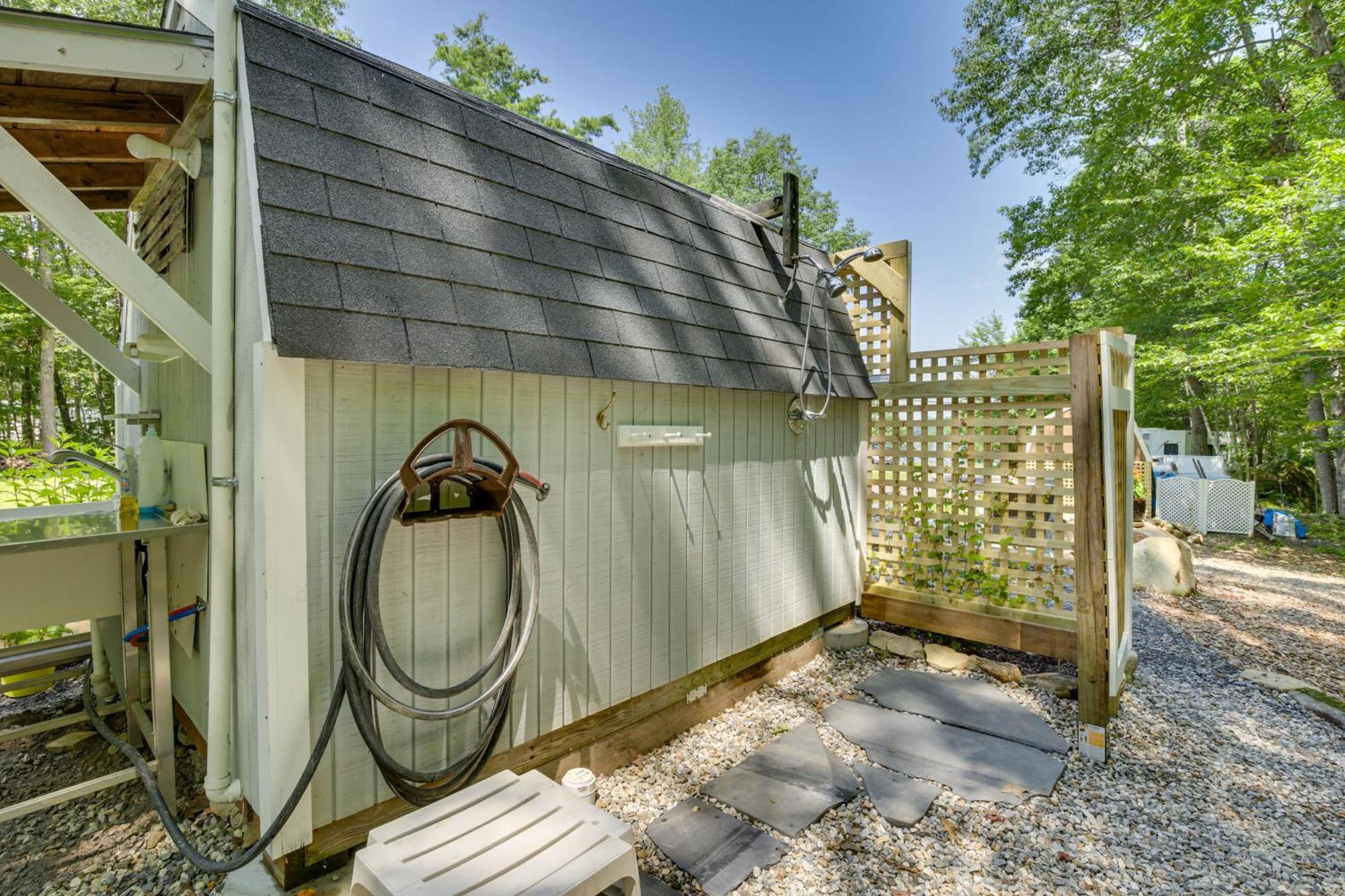 Maine Cottage With Dock And Kayaks, Near Augusta! Εξωτερικό φωτογραφία